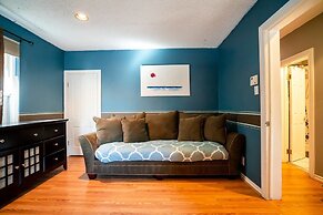 Cannabis Castle Historic Home in Baker District