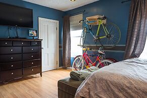 Cannabis Castle Historic Home in Baker District