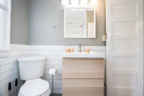 The Modern Couple's Getaway Loft With Private Balcony