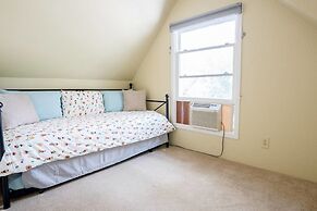 The Highlands House Walk Everywhere in Lohi