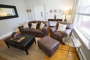 The Spacious Sanctuary in the Heart of City Park