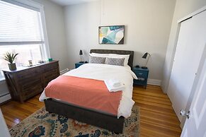 The Spacious Sanctuary in the Heart of City Park