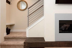 The Mile High Townhome Walk to the Stadium