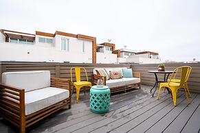 The Mile High Townhome Walk to the Stadium