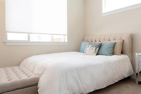 The Mile High Townhome Walk to the Stadium