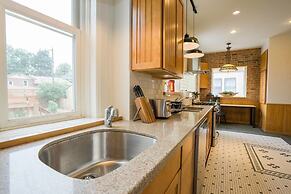 The Traveler's Nook Walk to City Park