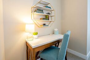 Mid Mod Manor A Sophisticated Townhouse Golden Triangle