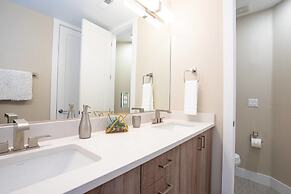 Mid Mod Manor A Sophisticated Townhouse Golden Triangle