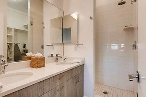 The Highland Square Experience Lohi Townhome With Hot Tub