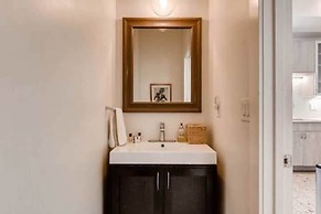 The Highland Square Experience Lohi Townhome With Hot Tub