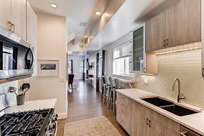 The Highland Square Experience Lohi Townhome With Hot Tub