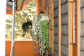 Pine Breeze Getaway Lukenya