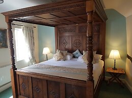 Cromwell's Tap House