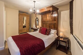 Cromwell's Tap House