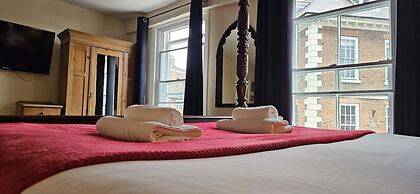 Cromwell's Tap House