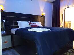 White Court View Hotel