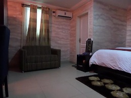 White Court View Hotel