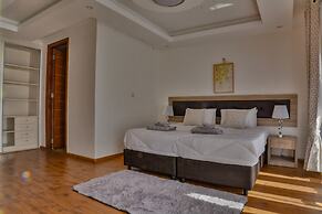 Edmor Residences - Riverside