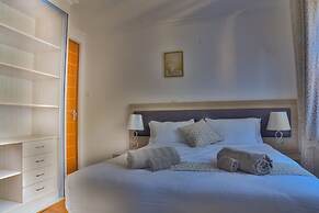 Edmor Residences - Riverside