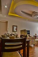 Edmor Residences - Riverside