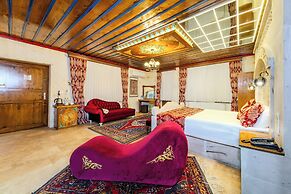 Çakıltaşı Evi Otel Spa