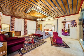 Çakıltaşı Evi Otel Spa