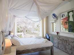 Baobab Beach House Bed & Breakfast