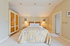 The Brendan Gleeson Suite - hiphipstay