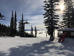 Morning Eagle #208 1 Bedroom Condo