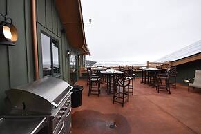 Morning Eagle #208 1 Bedroom Condo