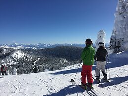 Morning Eagle #208 1 Bedroom Condo