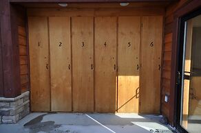 Black Diamond 3 Bedroom Condo