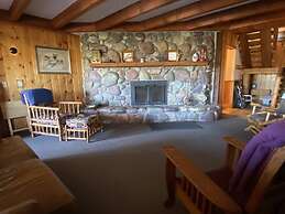 Bootjack Lake 4 Bedroom Lodge