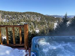 Bootjack Lake 4 Bedroom Lodge