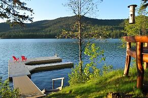 Ashley Lake 1 Bedroom Cabin