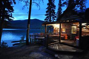 Ashley Lake 1 Bedroom Cabin