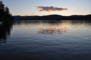 Ashley Lake 1 Bedroom Cabin