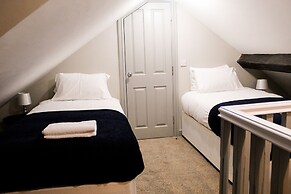 Modern Duplex Apartment Nr Liverpool ONE