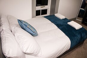 Modern Duplex Apartment Nr Liverpool ONE