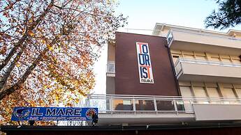 Hotel Tourist Meuble