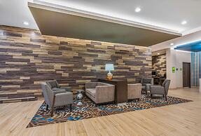 La Quinta Inn and Suites by Wyndham Houston Spring South