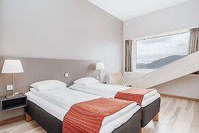 Wood Hotel by Frich's