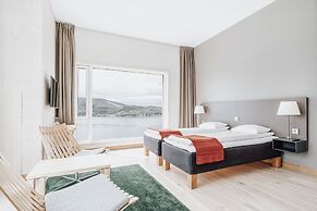 Wood Hotel by Frich's