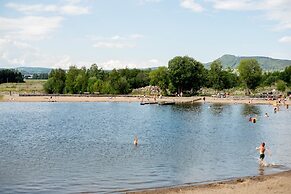 Wood Hotel by Frich's