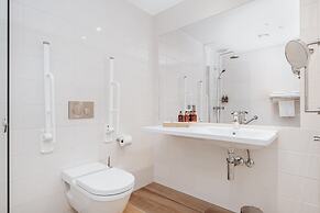 Wood Hotel by Frich's