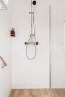 Wood Hotel by Frich's