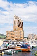 Wood Hotel by Frich's