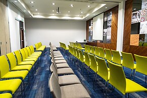 Holiday Inn Express And Suites Ensenada Centro by IHG