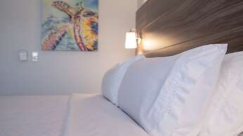 Holiday Inn Express & Suites Ensenada Centro by IHG