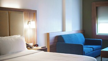 Holiday Inn Express & Suites Ensenada Centro by IHG